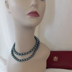 Majorica Spain 10mm Peacock Iridescent Pearl Necklace 31” L *NWT*